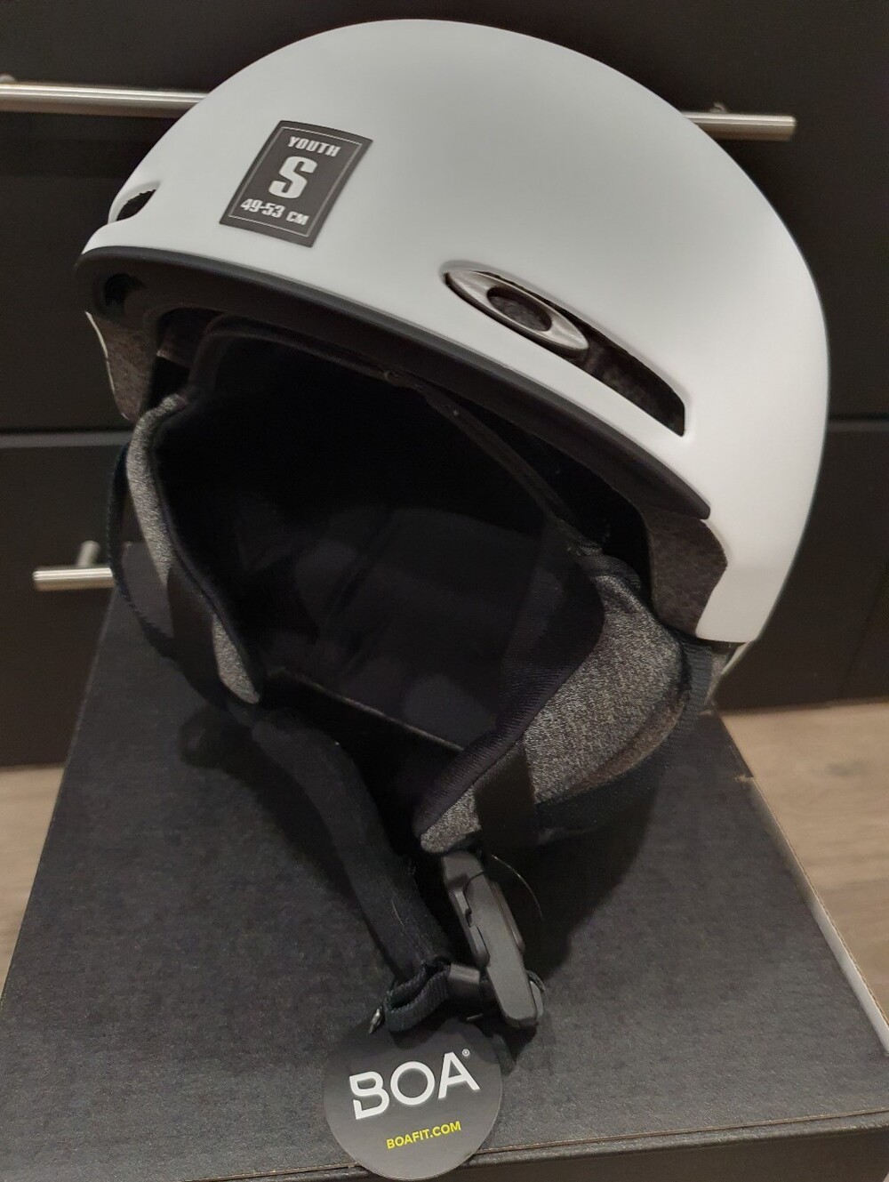 Oakley Snow Sports Helmet NEW